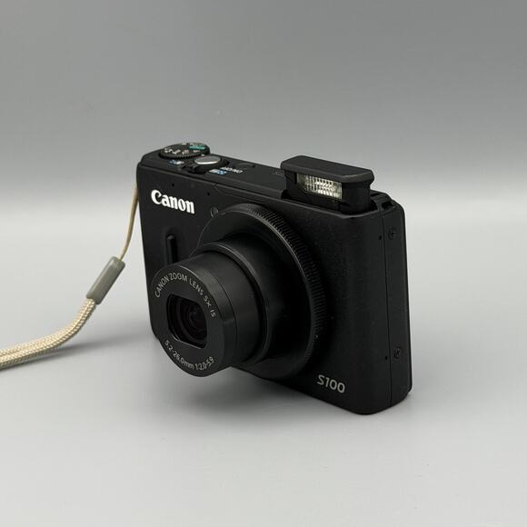 Canon PowerShot S100 Digital Camera | 12MP | Black - Picture 4 of 6